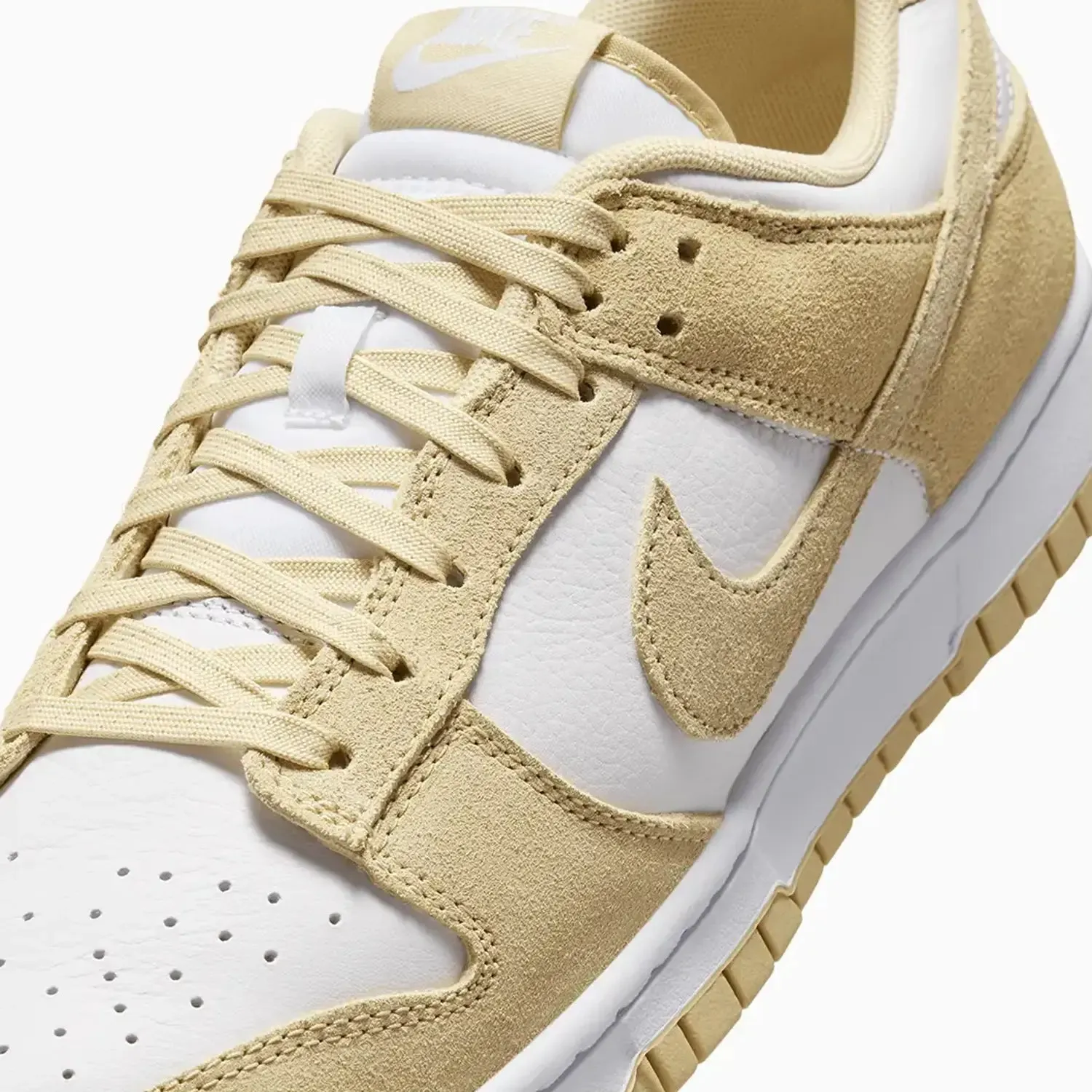 Men's Dunk Low Retro SE "Team Gold"